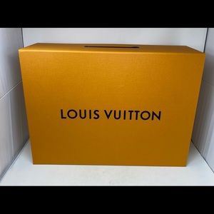 Louis Vuitton Magnetic Box Super Large box 17”X23”x9”